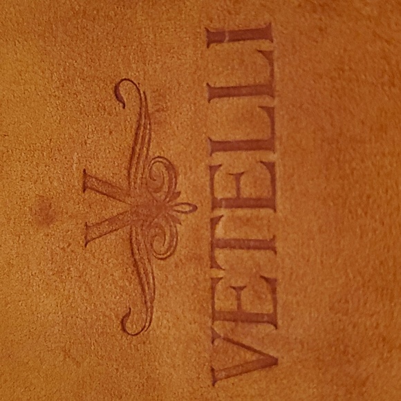 VETELLI Men's Brown Leather Toiletry Bag - Picture 2 of 11